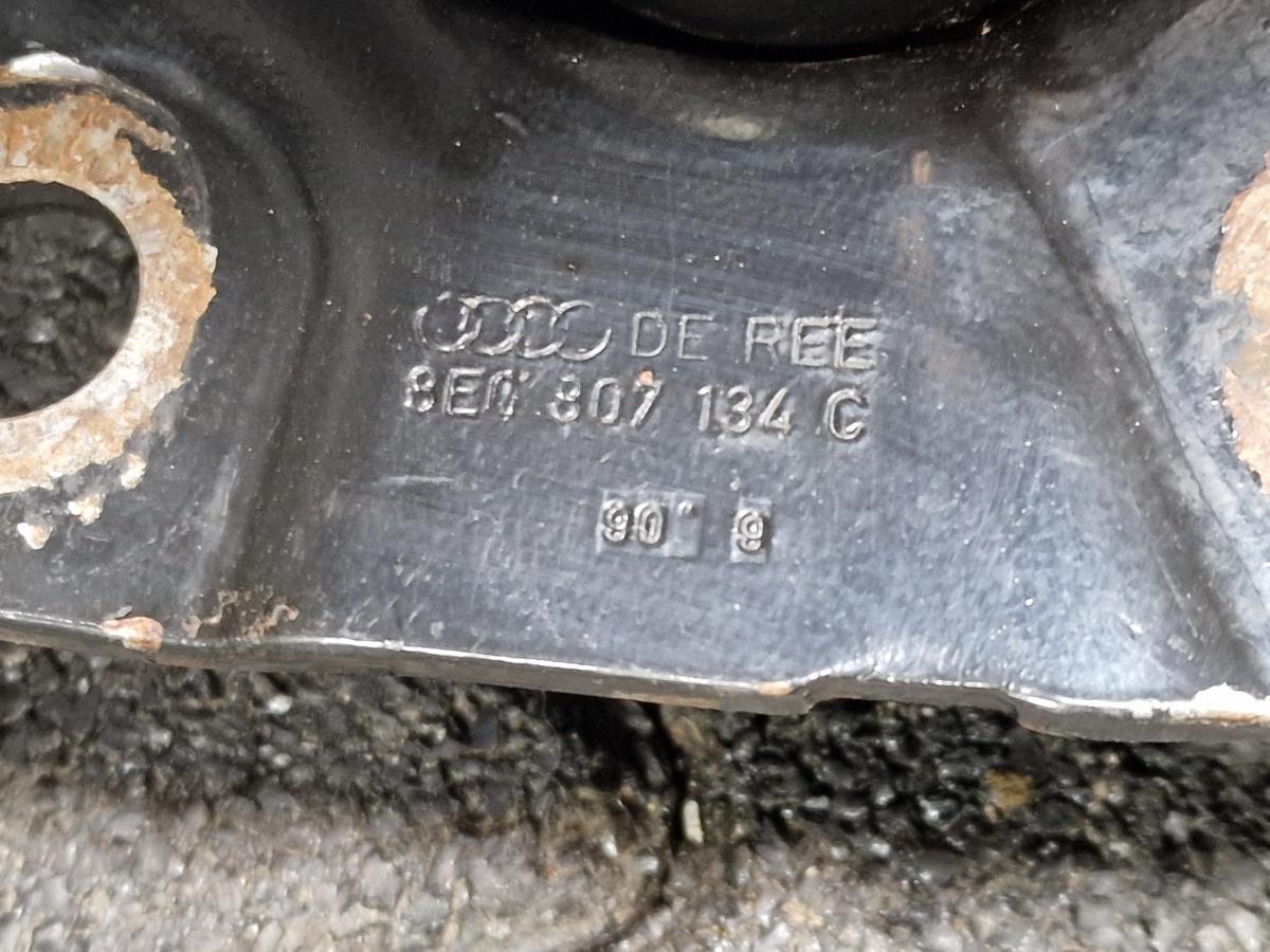 Armatura bara fata AUDI A4 III Avant 8ED, B7 2004 - 2008 2.5 TDI BDG 8E0807109J
