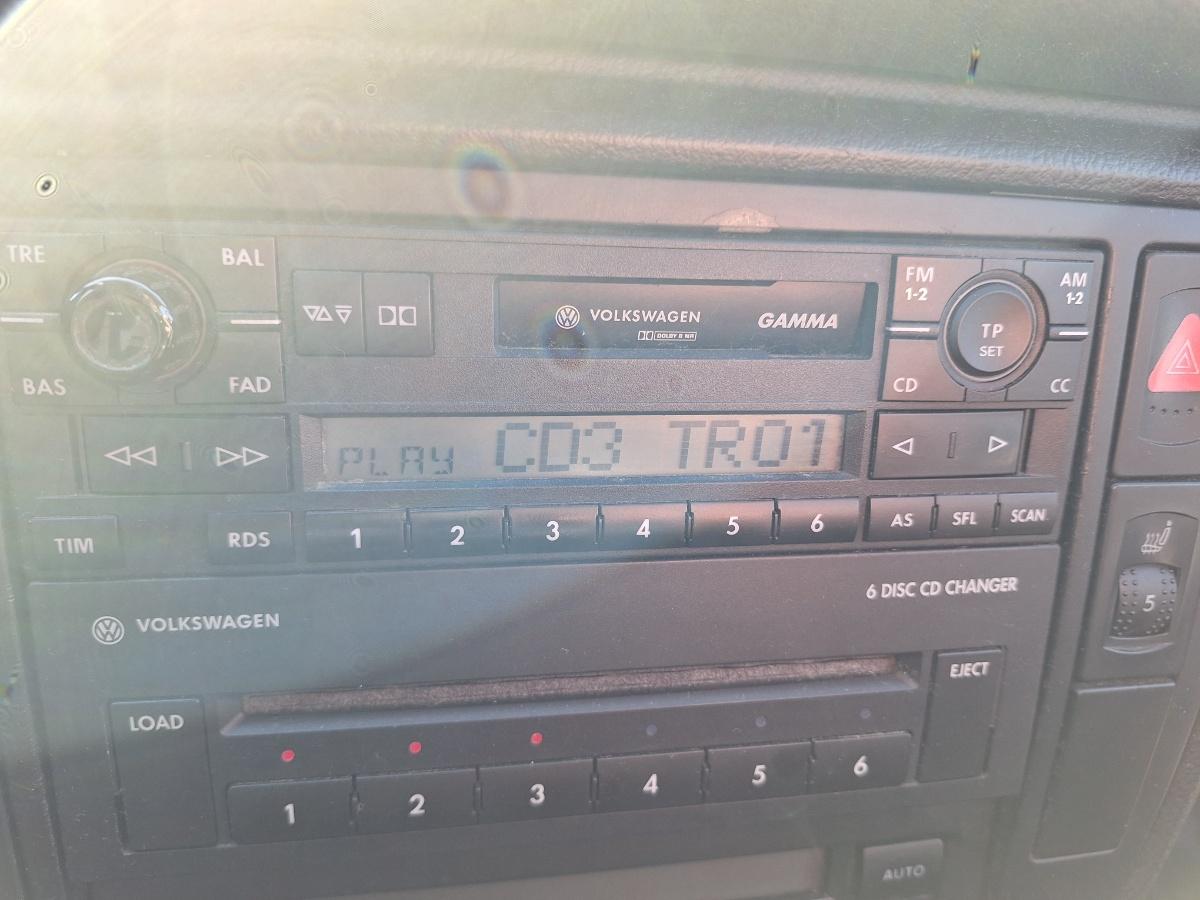 Modul - Unitate principala RADIO /CD/DVD/GPS VOLKSWAGEN PASSAT Variant 3B6 2000 1.9 TDI AVF 96KW|130HP 2000