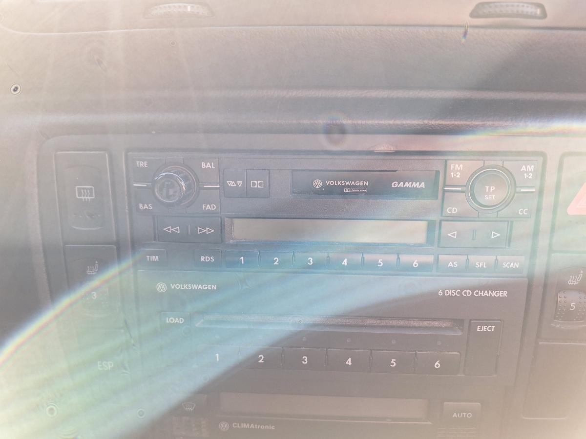 Modul - Unitate principala RADIO /CD/DVD/GPS VOLKSWAGEN PASSAT Variant 3B6 2000 1.9 TDI AVF 96KW|130HP 2000