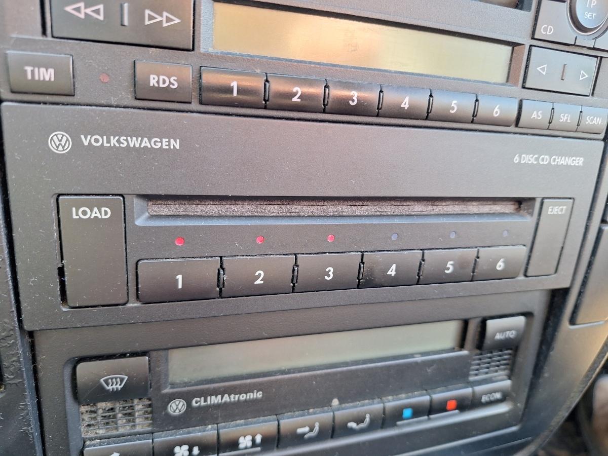 Schimbător CD/DVD VOLKSWAGEN PASSAT Variant 3B6 2000 1.9 TDI AVF 96KW|130HP 2000
