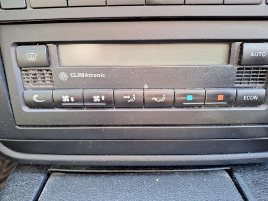 Panou Clima VOLKSWAGEN PASSAT Variant 3B6 2000 1.9 TDI AVF 96KW|130HP 2000