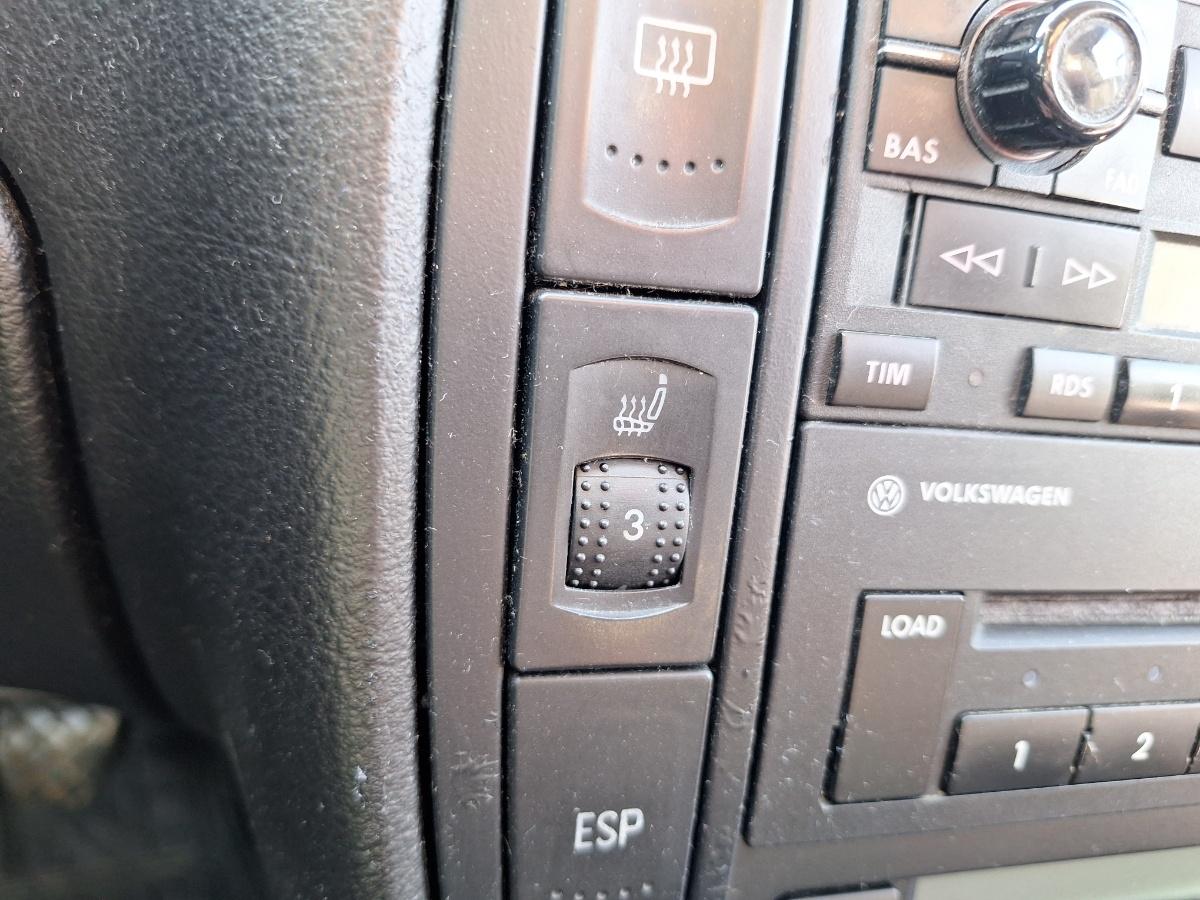Comutator încălzire scaun VOLKSWAGEN PASSAT Variant 3B6 2000 1.9 TDI AVF 96KW|130HP 2000