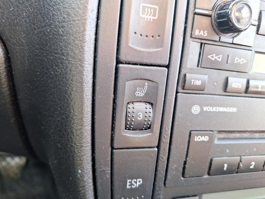 Comutator încălzire scaun VOLKSWAGEN PASSAT Variant 3B6 2000 1.9 TDI AVF 96KW|130HP 2000