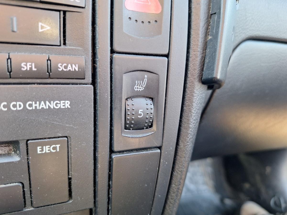 Comutator încălzire scaun VOLKSWAGEN PASSAT Variant 3B6 2000 1.9 TDI AVF 96KW|130HP 2000