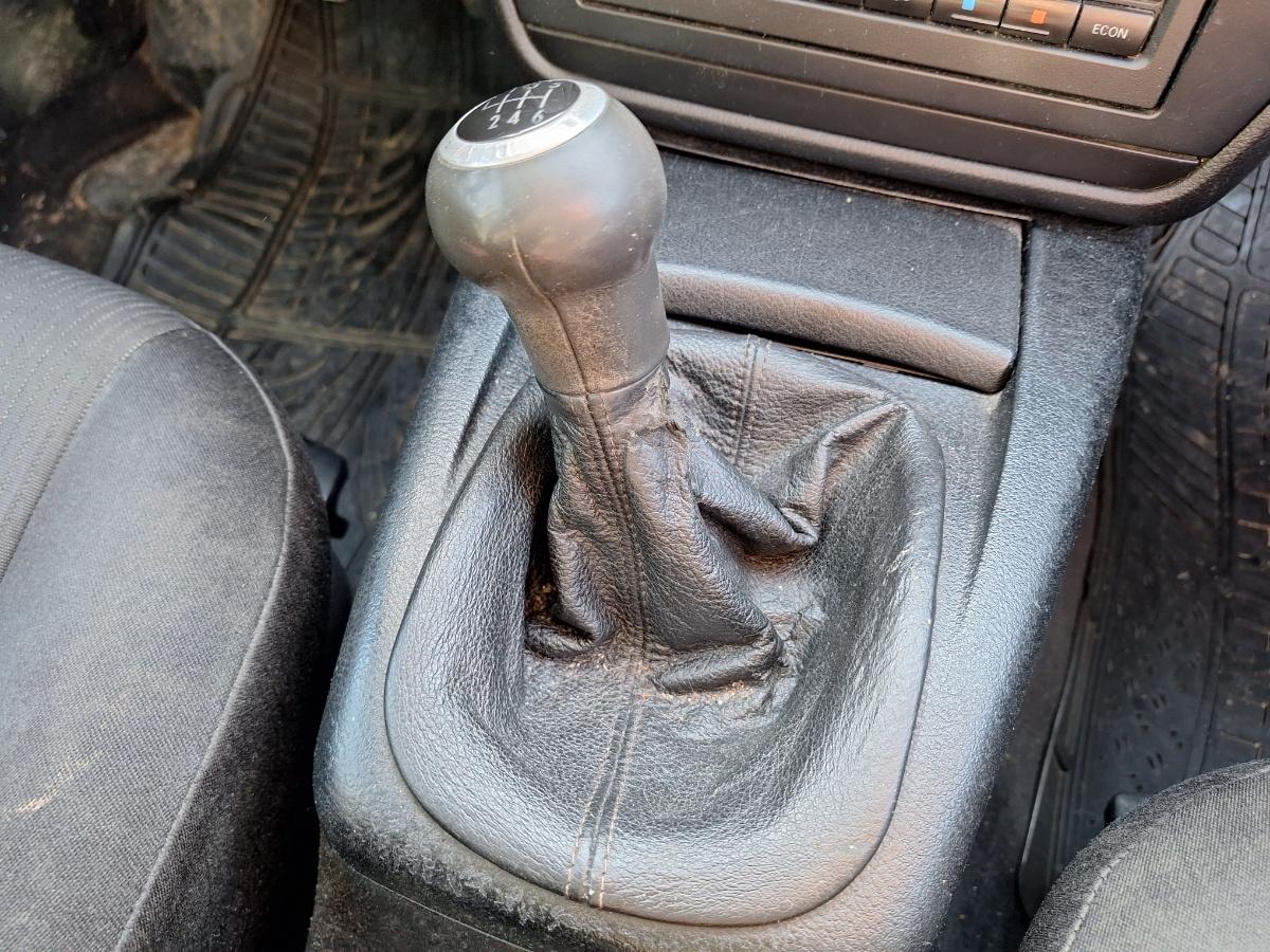 Nucă/manșon schimbător de viteze VOLKSWAGEN PASSAT Variant 3B6 2000 1.9 TDI AVF 96KW|130HP 2000