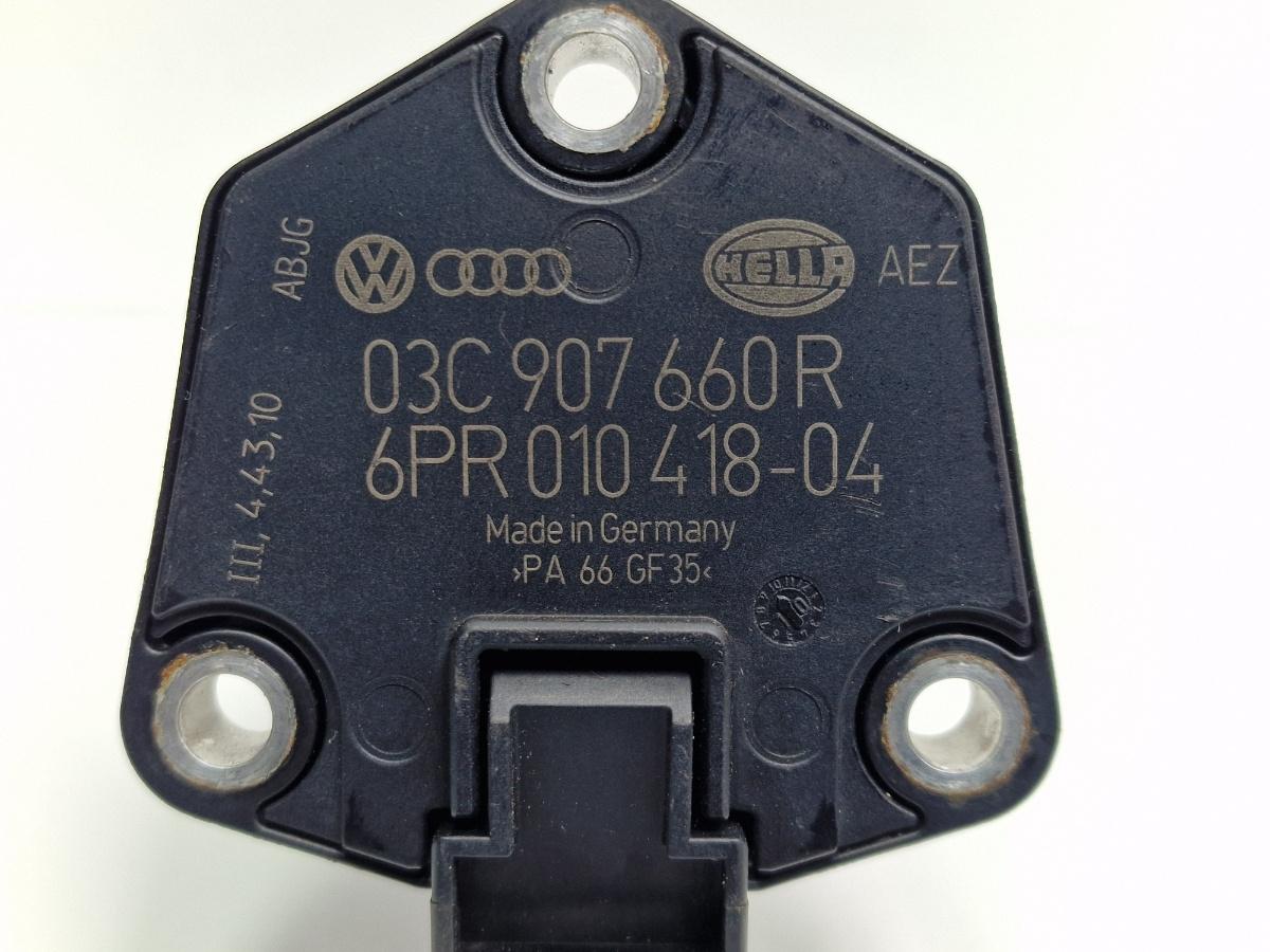 Senzor nivel ulei VOLKSWAGEN TOUAREG 7LA, 7L6, 7L7 2002 - 2013 3.0 TDI BUN, CASB HELLA 6PR01041804 03C907660R