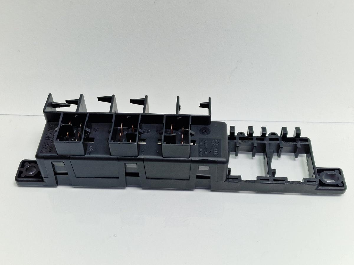 Bloc relee AUDI A4 Avant 8D5, B5 1994 - 2001 1.6 1.6 1.6 ALZ 8L0941822A