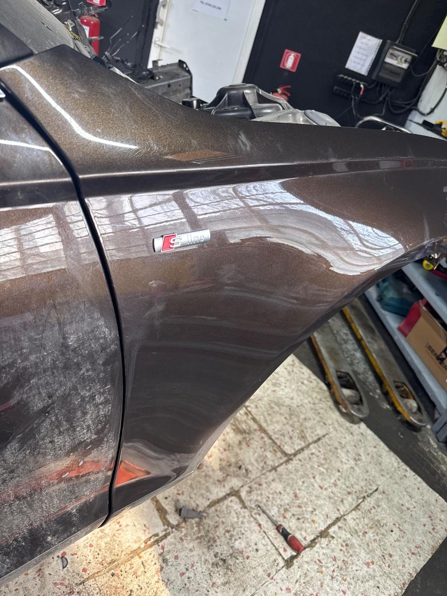 Aripa fata dreapta AUDI A6 IV Avant 4G5, C7, 4GD 2011 - 2018 , maro LY8Z