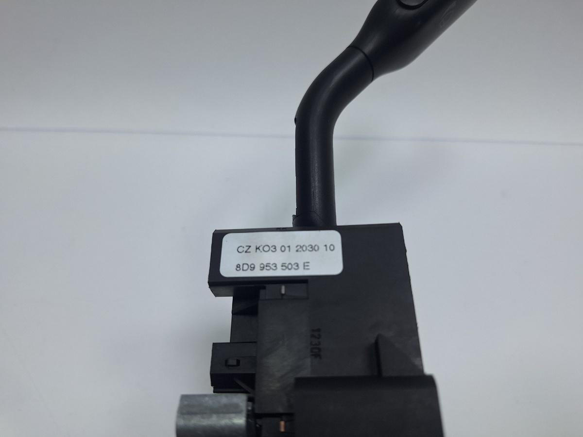 Bloc manete AUDI A4 Avant 8D5, B5 1994 - 2001 1.6 1.6 1.6 ALZ 8D9953503E