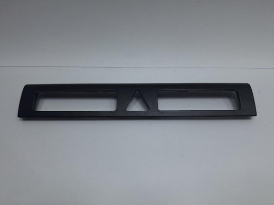 Rama plansa bord AUDI A4 Avant 8D5, B5 1994 - 2001 1.6 1.6 1.6 ALZ 8D0863321
