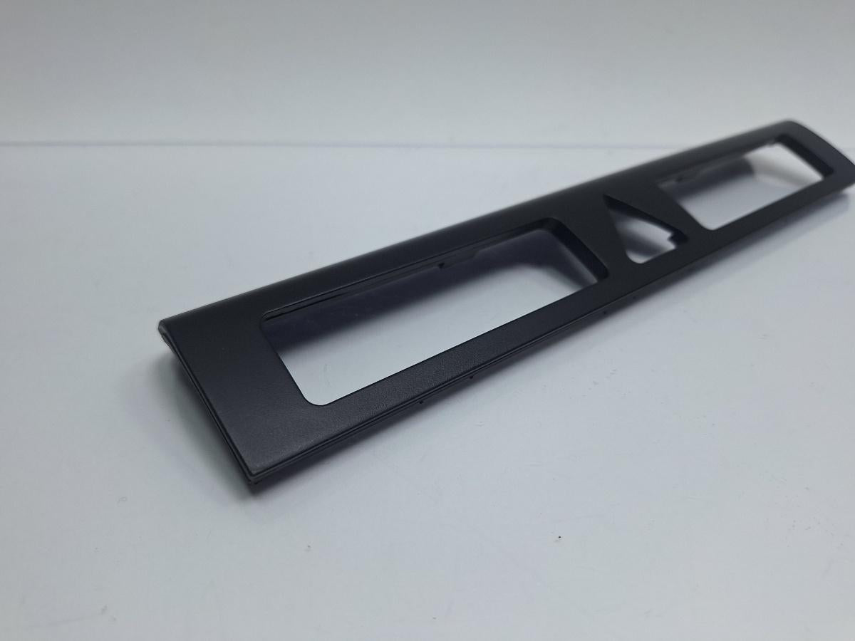 Rama plansa bord AUDI A4 Avant 8D5, B5 1994 - 2001 1.6 1.6 1.6 ALZ 8D0863321