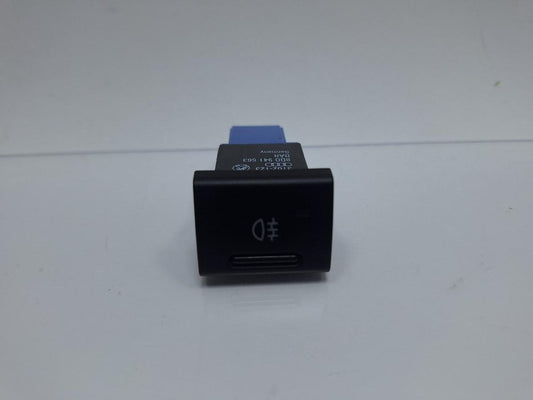 Buton ceata AUDI A4 Avant 8D5, B5 1994 - 2001 1.6 1.6 1.6 ALZ 8D0941563