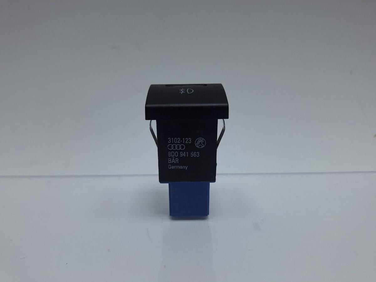 Buton ceata AUDI A4 Avant 8D5, B5 1994 - 2001 1.6 1.6 1.6 ALZ 8D0941563