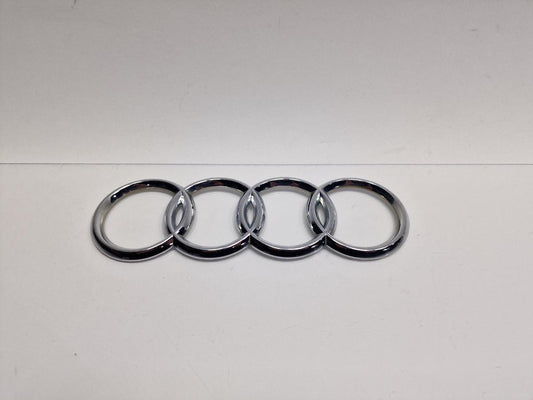 Emblema hayon AUDI A4 Avant 8D5, B5 1994 - 2001 1.6 1.6 1.6 ALZ 8D9853742