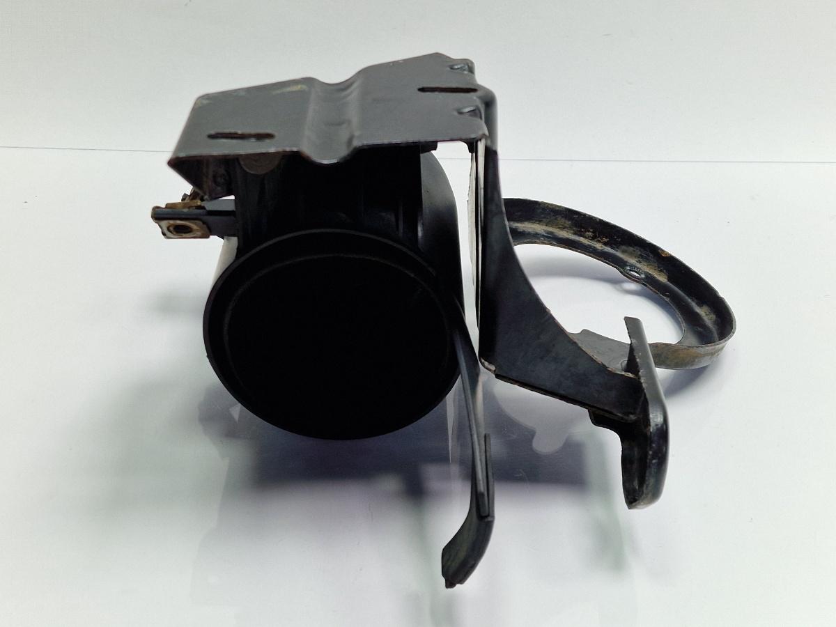Suport pompa aer secundara AUDI A4 Avant 8D5, B5 1994 - 2001 1.6 1.6 1.6 ALZ 8D0260197C