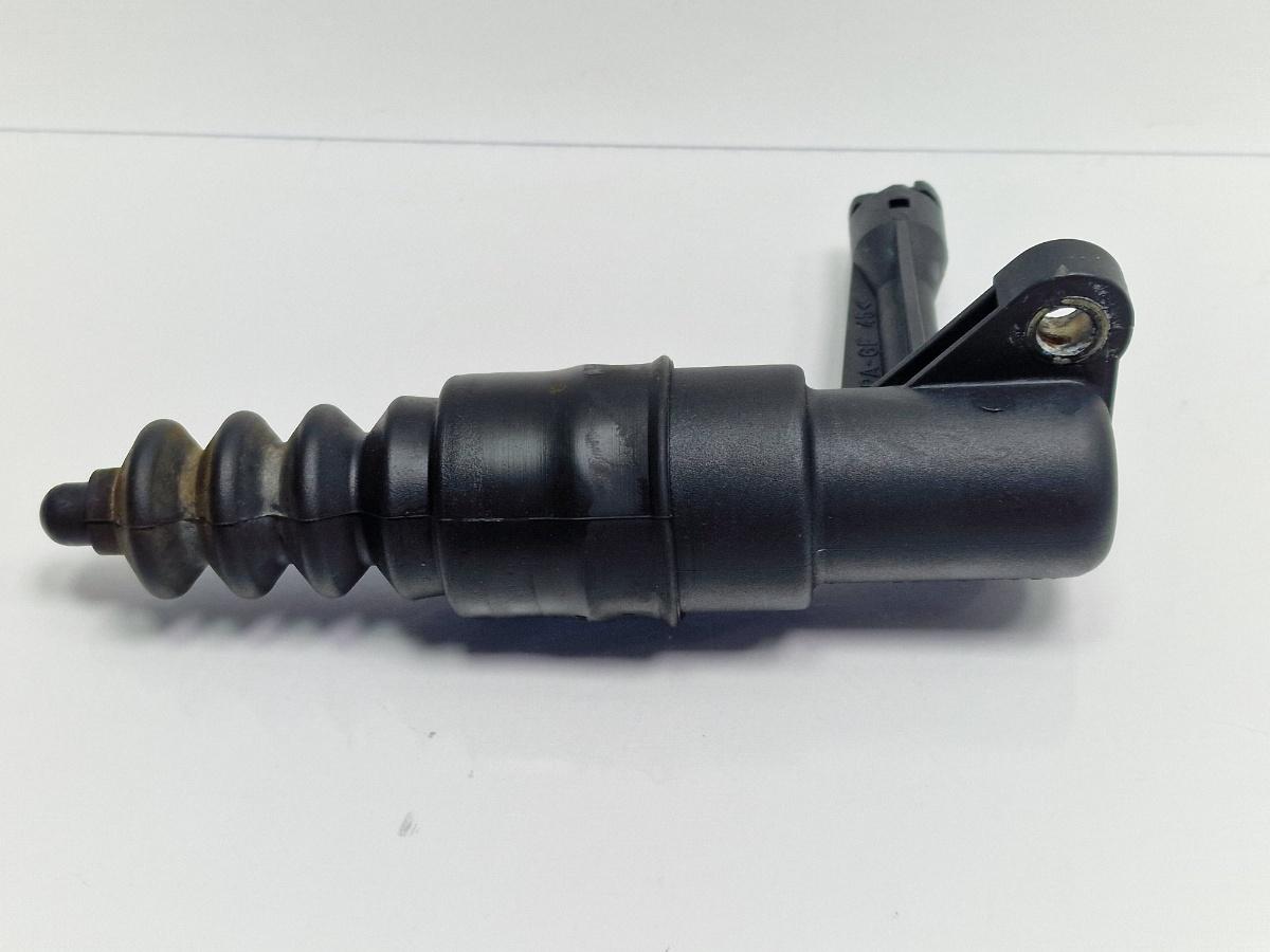 Cilindru ambreiaj AUDI A4 Avant 8D5, B5 1994 - 2001 1.6 1.6 1.6 ALZ SACHS 8E0721257F