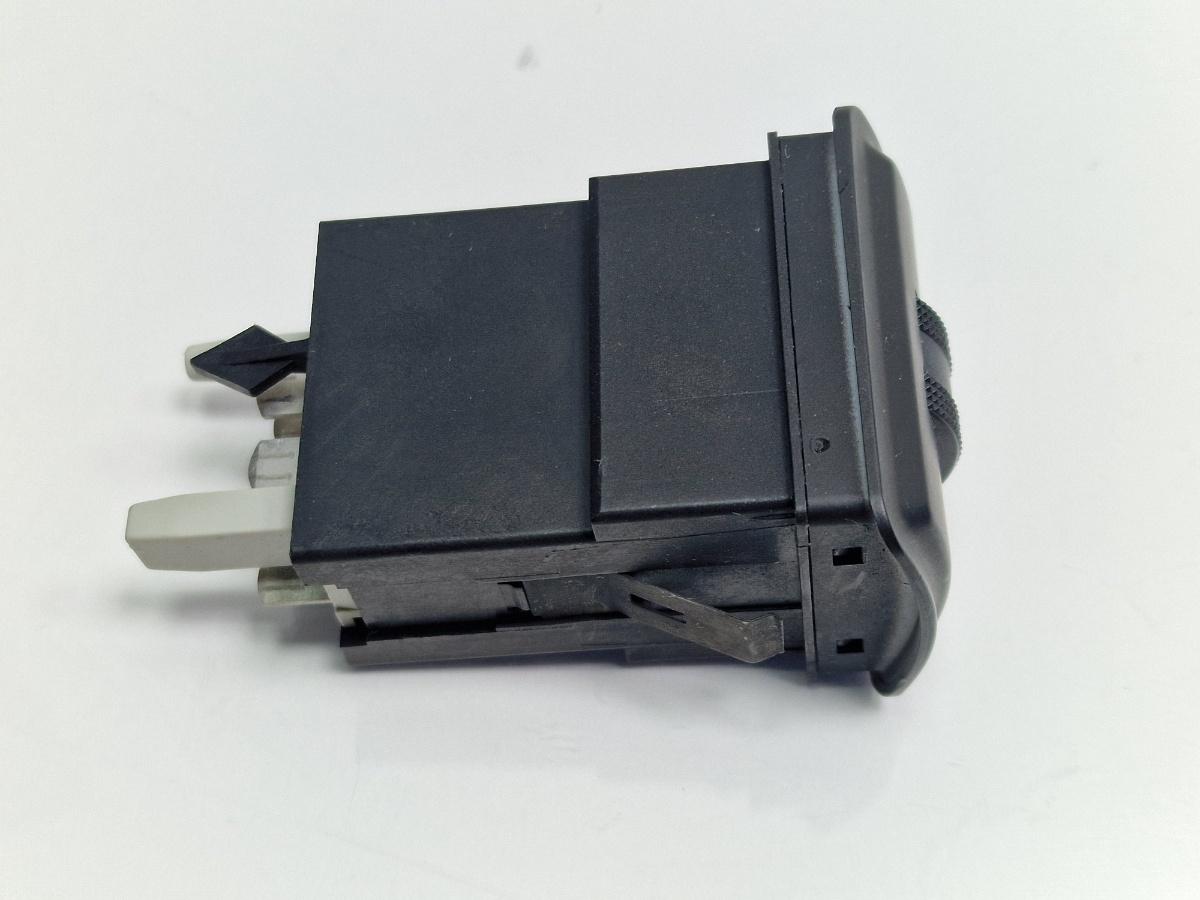 Butn reglaj nivel faruri AUDI A4 Avant 8D5, B5 1994 - 2001 1.6 1.6 1.6 ALZ 8D0941301C