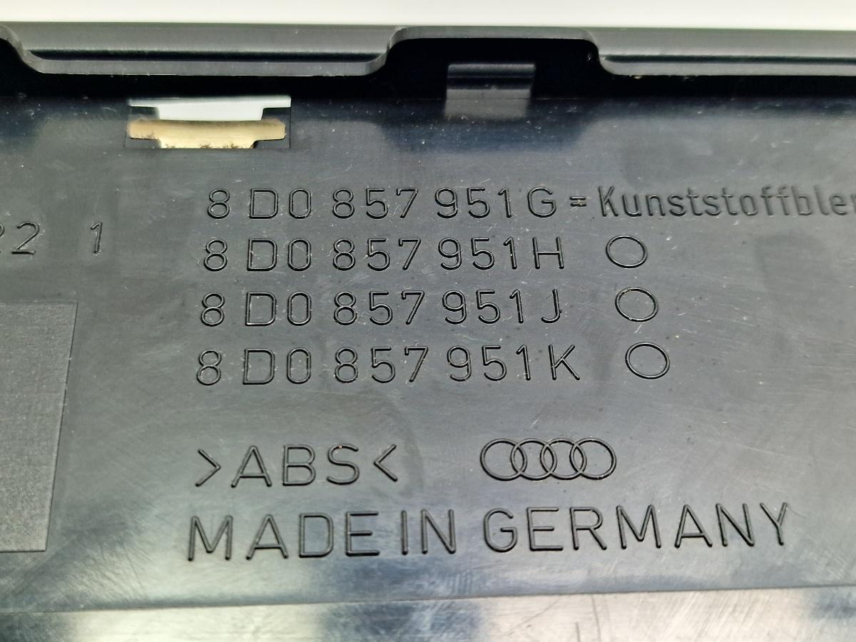 Scrumiera AUDI A4 Avant 8D5, B5 1994 - 2001 1.6 1.6 1.6 ALZ 8D0857951G