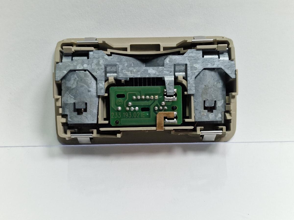 Plafoniera spate AUDI A4 Avant 8D5, B5 1994 - 2001 1.6 1.6 1.6 ALZ 4B9947123