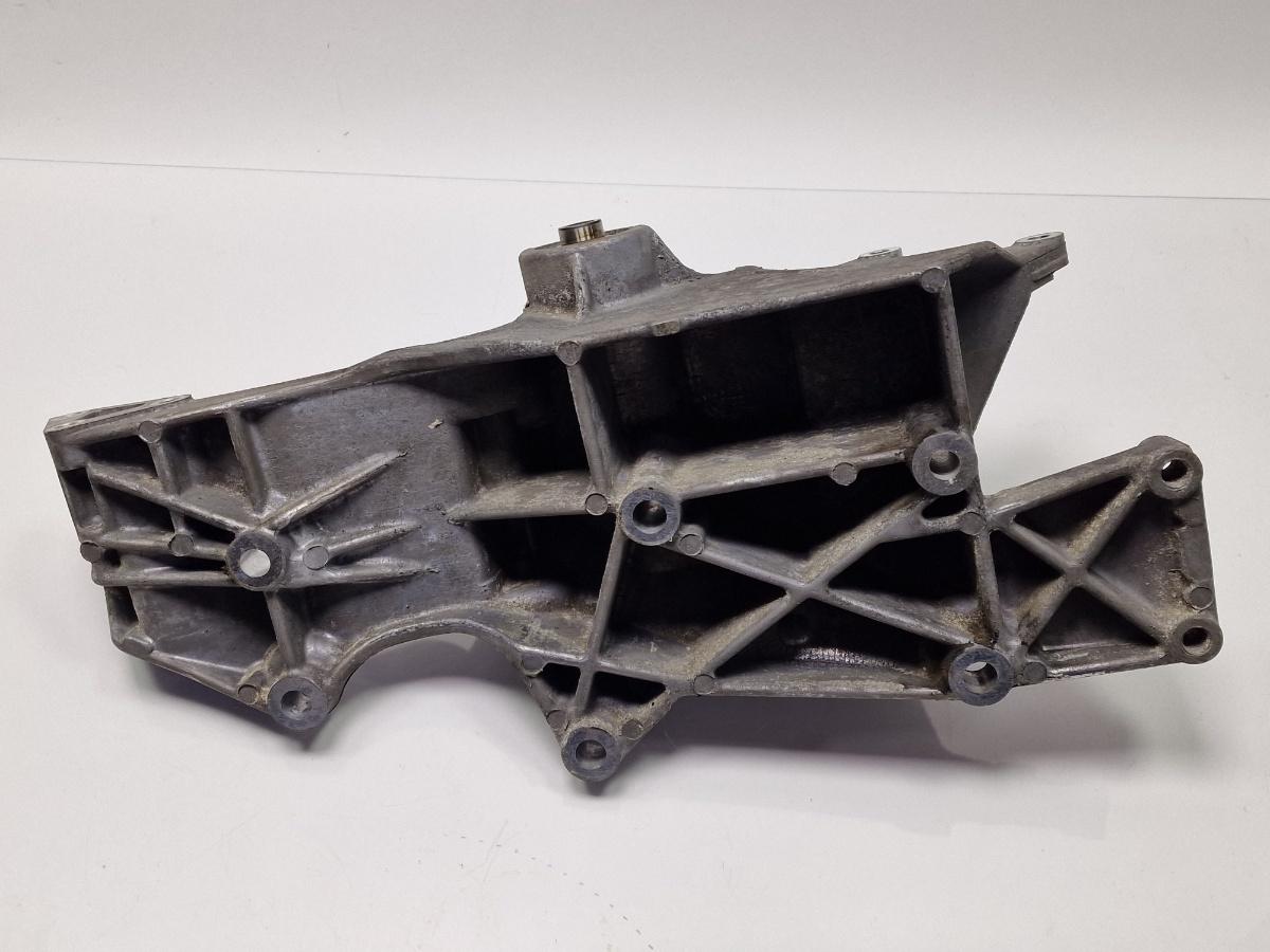 Suport accesorii AUDI A4 Avant 8D5, B5 1994 - 2001 1.6 1.6 1.6 ALZ 06B903143K