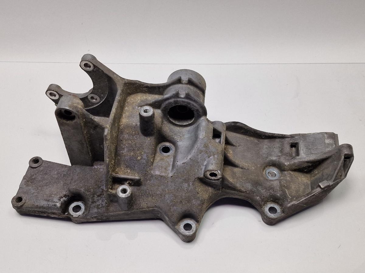 Suport accesorii AUDI A4 Avant 8D5, B5 1994 - 2001 1.6 1.6 1.6 ALZ 06B903143K