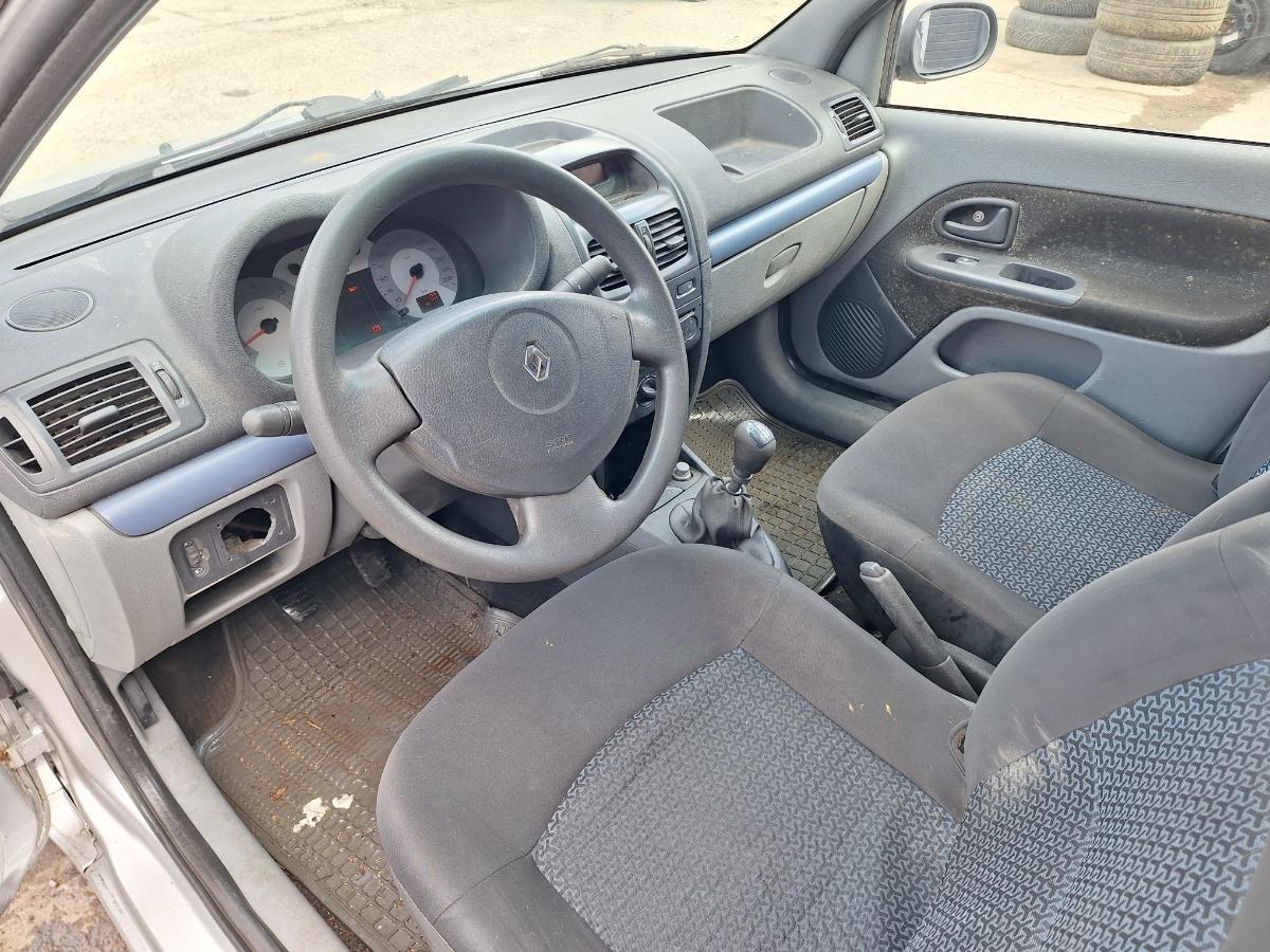 Dezmembrez RENAULT Symbol I 2006 K9K1.5 dci (65 CP)