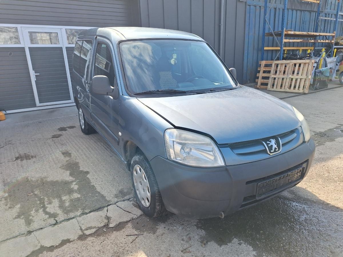 Dezmembrez PEUGEOT PARTNER Combispace 5F 2005 1.6 HDi 75 DV6BTED4 55KW|75HP