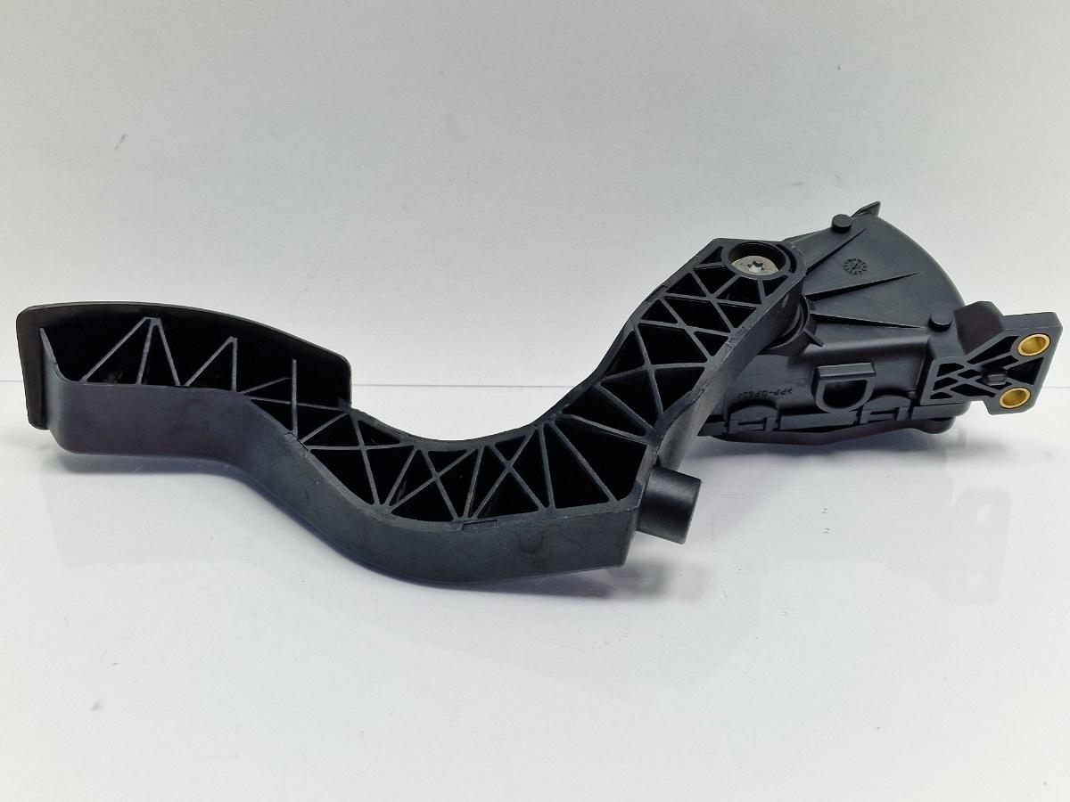 Pedala acceleratie AUDI A4 Avant 8D5, B5 1994 - 2001 1.6 1.6 1.6 ALZ 8D1721523A