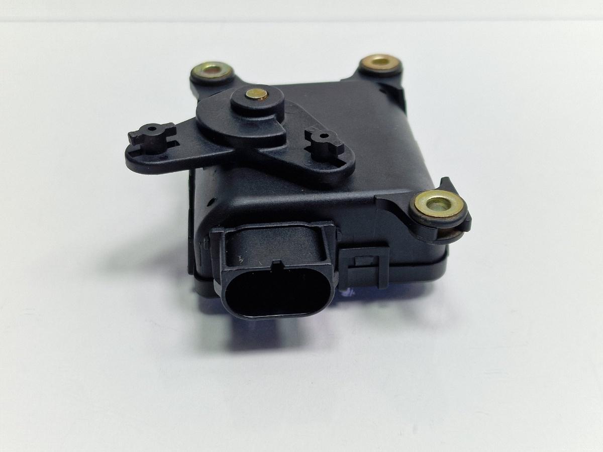 Motoras aeroterma V213 AUDI A4 Avant 8D5, B5 1994 - 2001 1.6 1.6 1.6 ALZ BOSCH 0132801149 8D1820511B