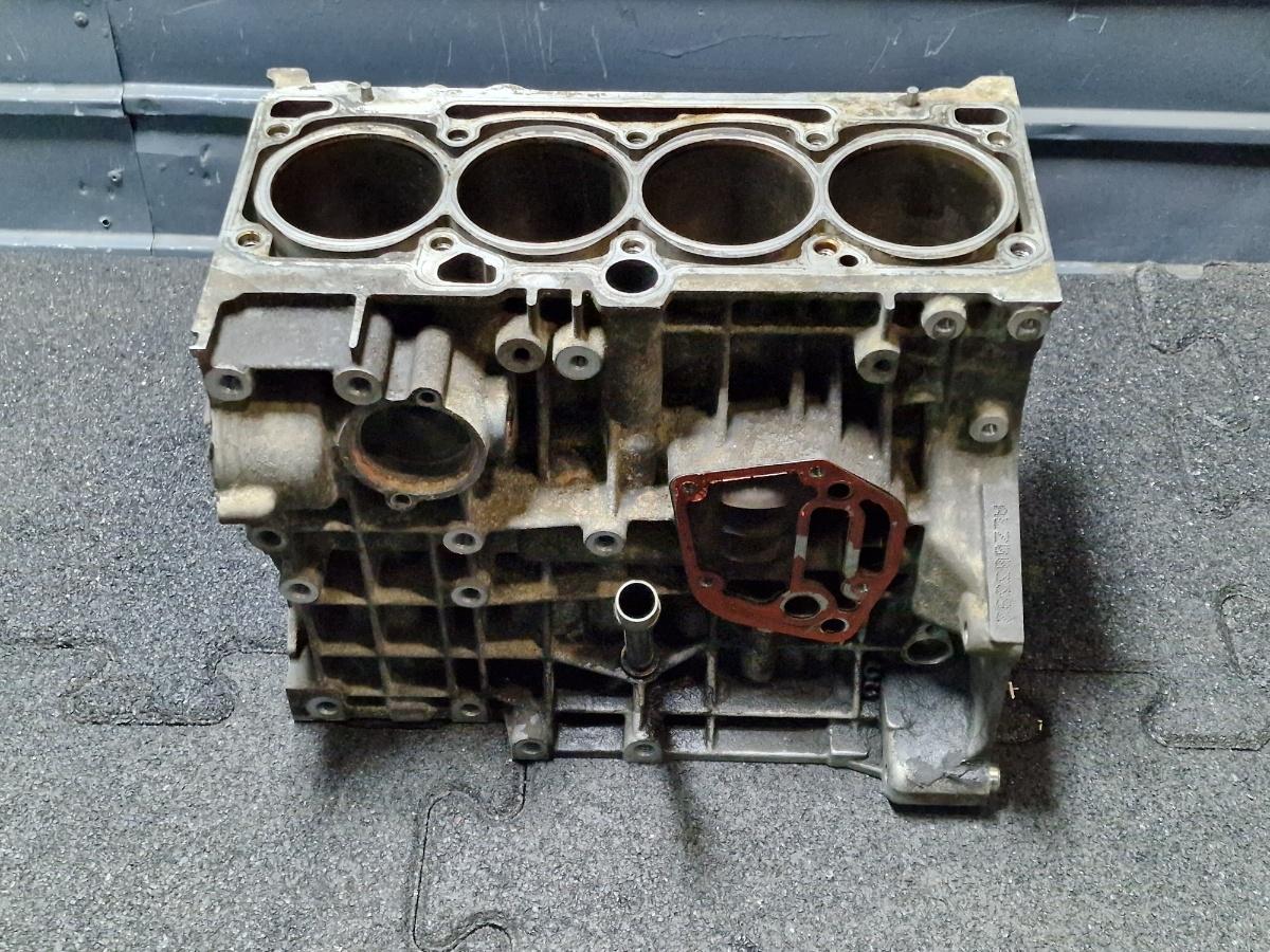 Bloc motor gol AUDI A4 Avant 8D5, B5 1994 - 2001 1.6 1.6 1.6 ALZ 06B103019G