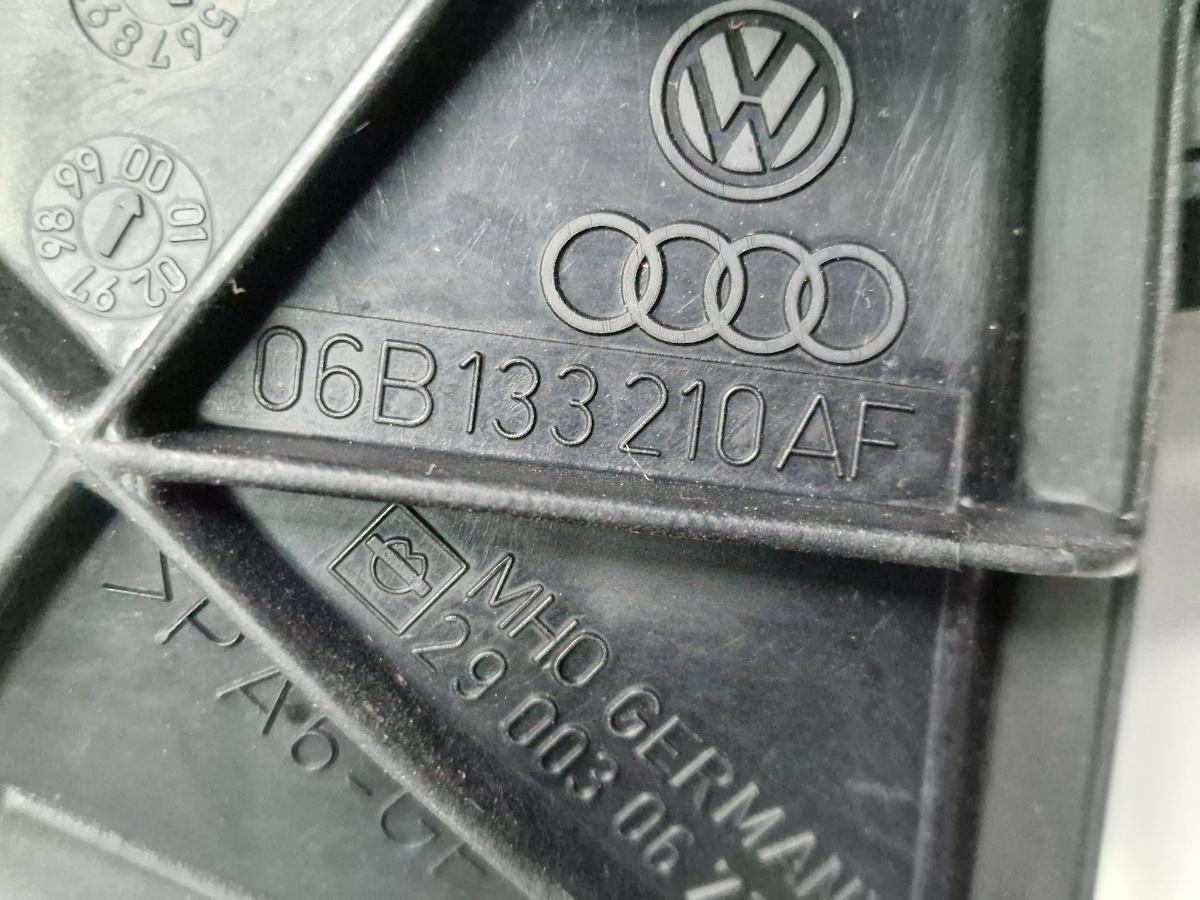 Galerie de admisie cu supapa AUDI A4 Avant 8D5, B5 1994 - 2001 1.6 1.6 1.6 ALZ 06B133210AF
