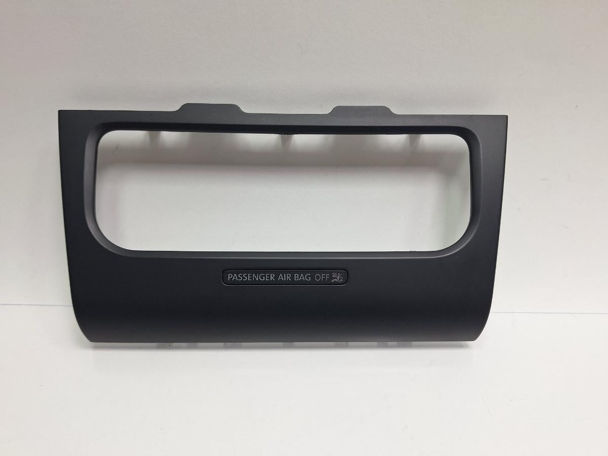 Ornament panou de bord VOLKSWAGEN GOLF VI 5K1_ 2008 - 2012 1.6 TDi BlueMotion CAYC 5K0858069P