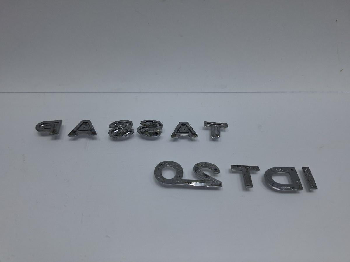 Sigla / Emblema VOLKSWAGEN PASSAT 3C2 2005 - 2010 2.0 TDI BMP PASSAT