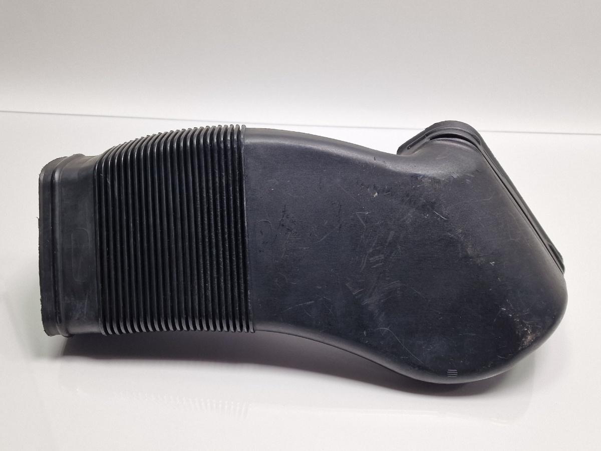 Tub admisie aer AUDI A4 Avant 8D5, B5 1994 - 2001 1.6 1.6 1.6 ALZ 8D0129617E