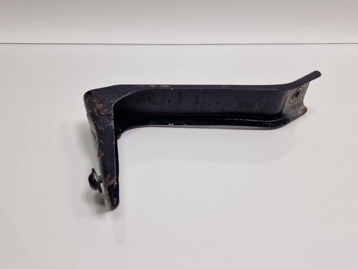 Suport aripa stanga fata AUDI A4 Avant 8D5, B5 1994 - 2001 1.6 1.6 1.6 ALZ 8D082135D