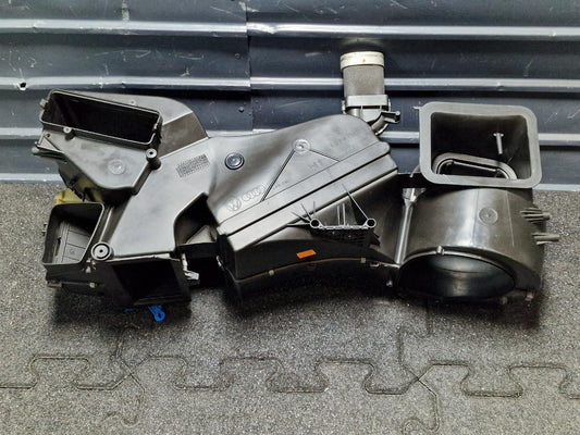 Carcasa aeroterma AUDI A4 Avant 8D5, B5 1994 - 2001 1.6 1.6 1.6 ALZ 8D1820005J