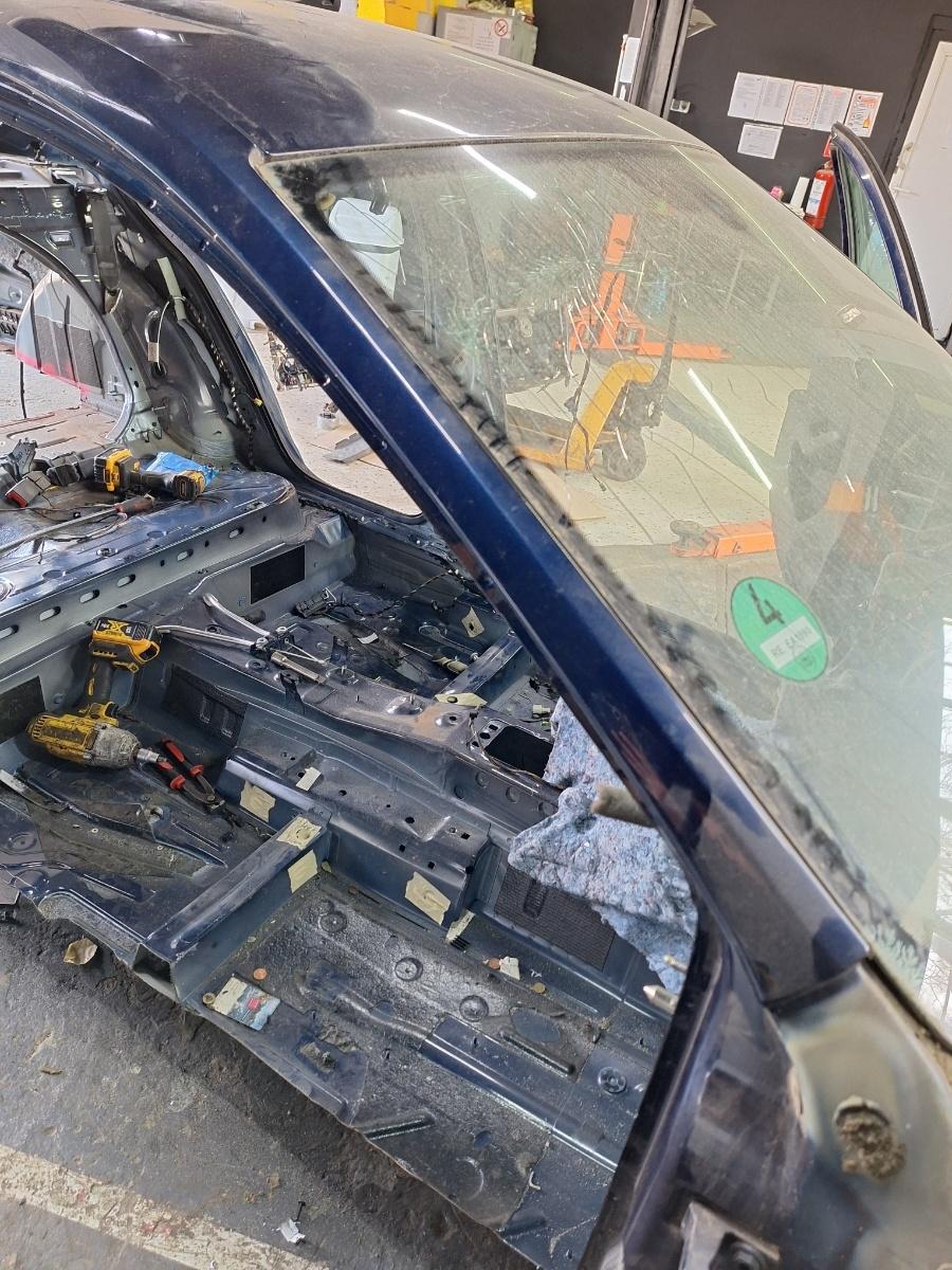 Stalp A montant caroserie fata dreapta VOLKSWAGEN JETTA IV 162, 163, AV3, AV2 2009 - 2017