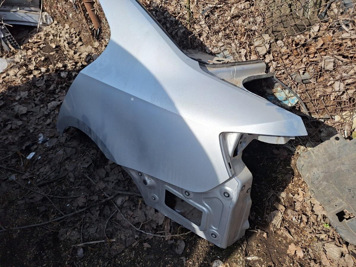 Aripa spate stanga VOLKSWAGEN JETTA IV 162, 163, AV3, AV2 2009 - 2017