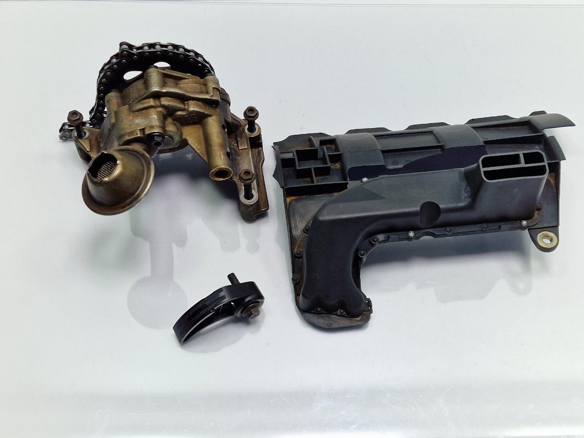Kit pompa de ulei AUDI A4 Avant 8D5, B5 1994 - 2001 1.6 1.6 1.6 ALZ 06A115105B
