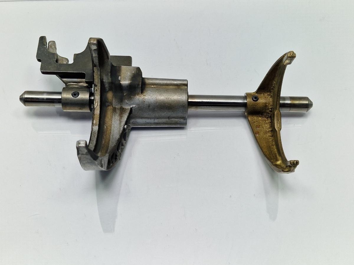 Furci cuplare trepte 1,2,5 masarier AUDI A4 Avant 8D5, B5 1994 - 2001 1.6 1.6 1.6 ALZ 012311578B