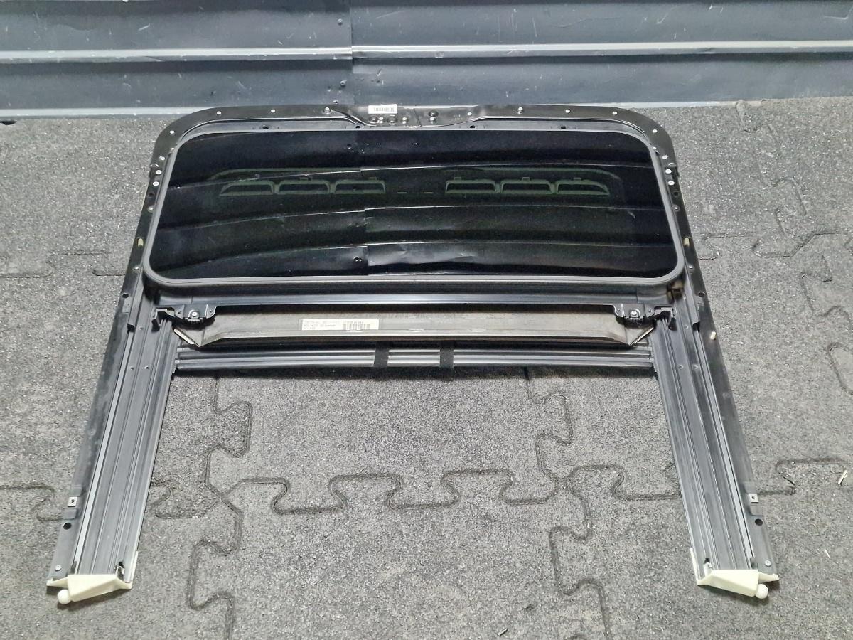 Geam trapa SKODA OCTAVIA II Combi 1Z5 2004 - 2013 2.0 TDI 16V BKD, CFHC, CLCB 1U0877041M