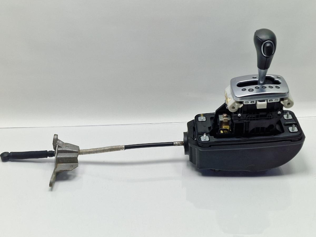 Timonerie cutie automata AUDI A4 III Avant 8ED, B7 2004 - 2008 2.5 TDI BDG 8E1713105D