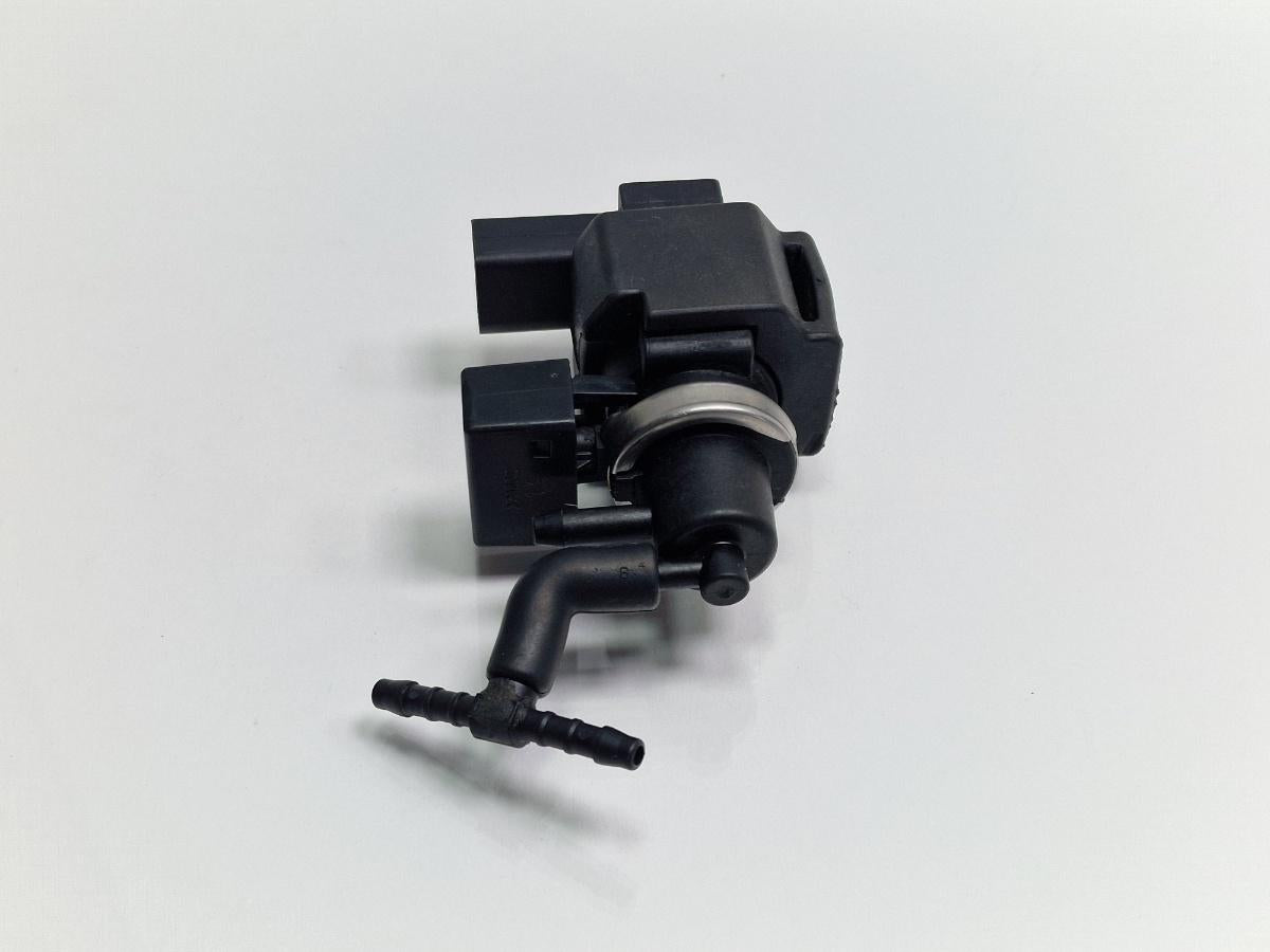Supapa de vacuum AUDI A4 III Avant 8ED, B7 2004 - 2008 2.5 TDI BDG 059906629A