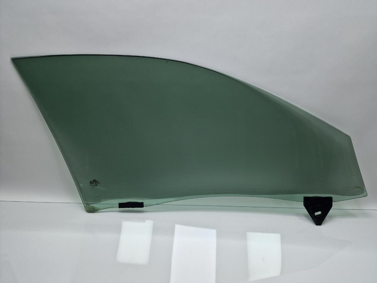 Geam usa stanga fata AUDI A4 III Avant 8ED, B7 2004 - 2008 2.5 TDI BDG SAINT-GOBAIN 43R001025 8E0845021D