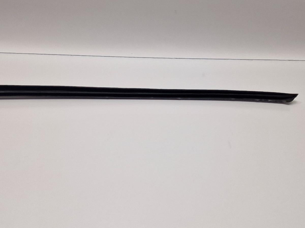 Cheder parbriz dreapta AUDI A4 III Avant 8ED, B7 2004 - 2008 2.5 TDI BDG 8E0854328E