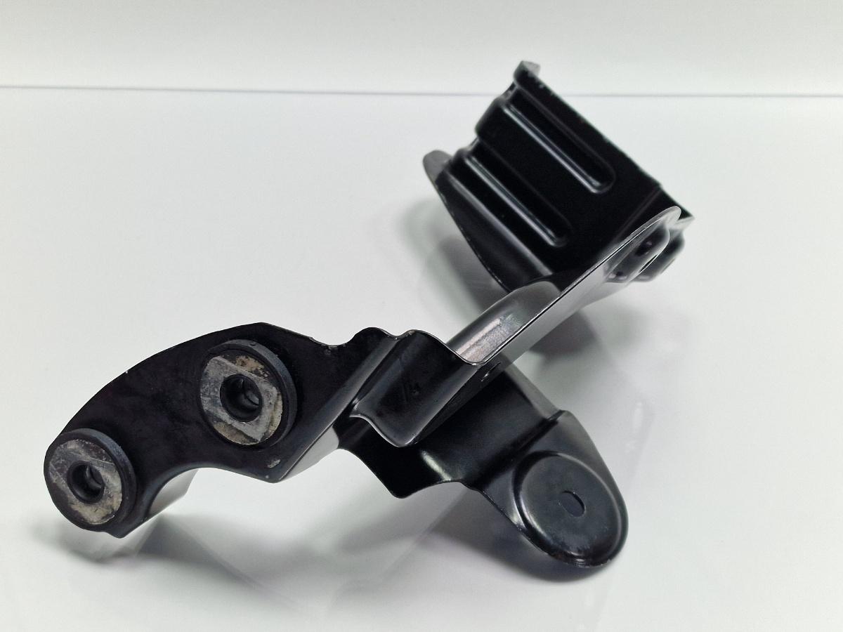 Suport radiator intercooler AUDI A4 III Avant 8ED, B7 2004 - 2008 2.5 TDI BDG 8E0145813F