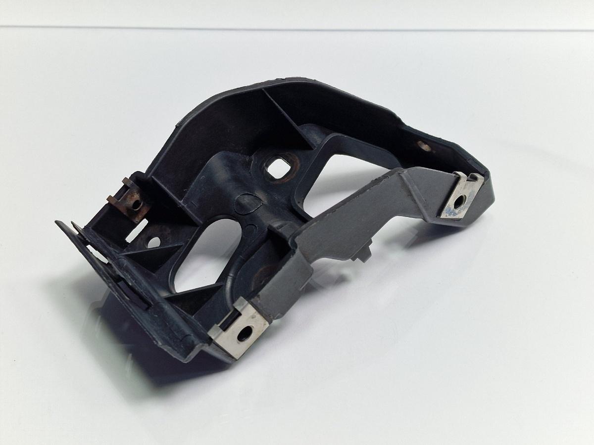 Suport prag stanga fata AUDI A4 III Avant 8ED, B7 2004 - 2008 2.5 TDI BDG 8E0853921D