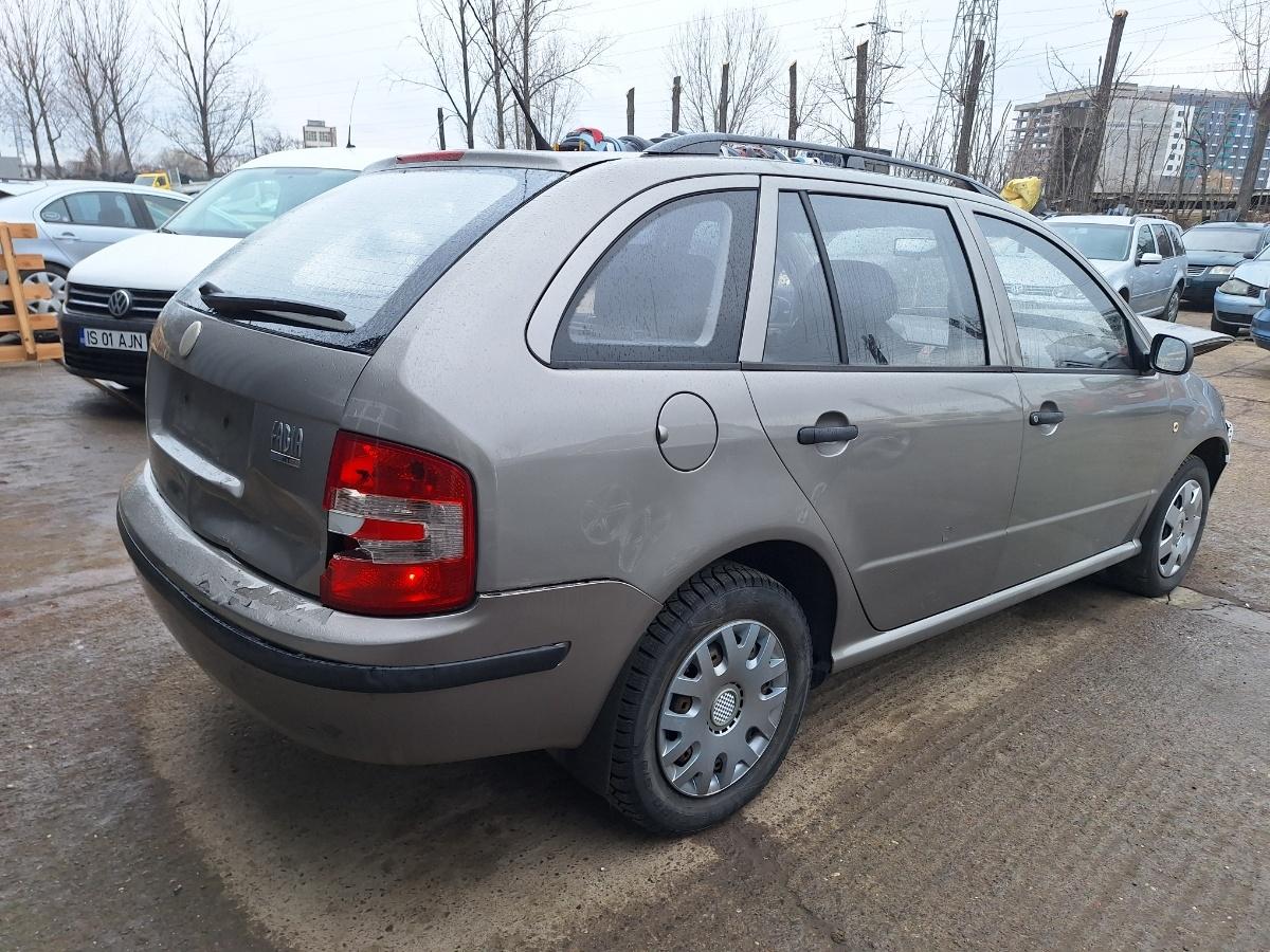 Dezmembrez SKODA FABIA Combi 6Y5 2007 1.2 BME 47KW|64HP