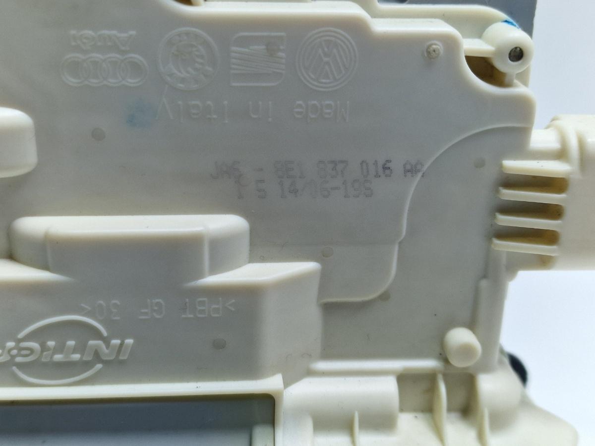 Broasca usa dreapta fata AUDI A4 III Avant 8ED, B7 2004 - 2008 2.5 TDI BDG 8E1837016AA