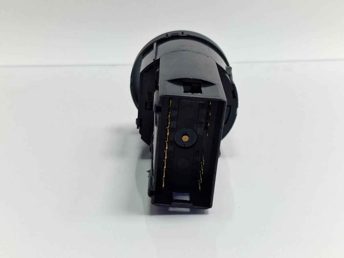 Bloc lumini AUDI A4 III Avant 8ED, B7 2004 - 2008 2.5 TDI BDG 8E0941531C